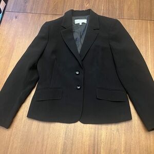 Timeless black blazer.